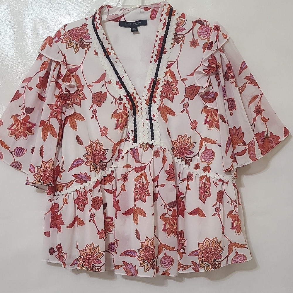 Marc New York‎ Coral & White Floral V-Neck Ruffle Sleeve Top Blouse - Size XL